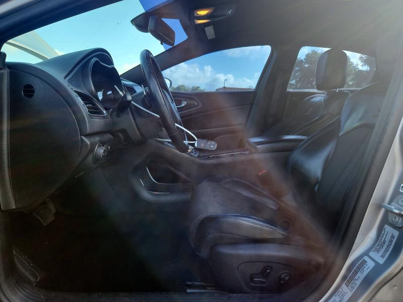 Продаж на аукціоні авто 2015 Chrysler 200, vin: 1C3CCCBB1FN719665, номер лоту: 56943596