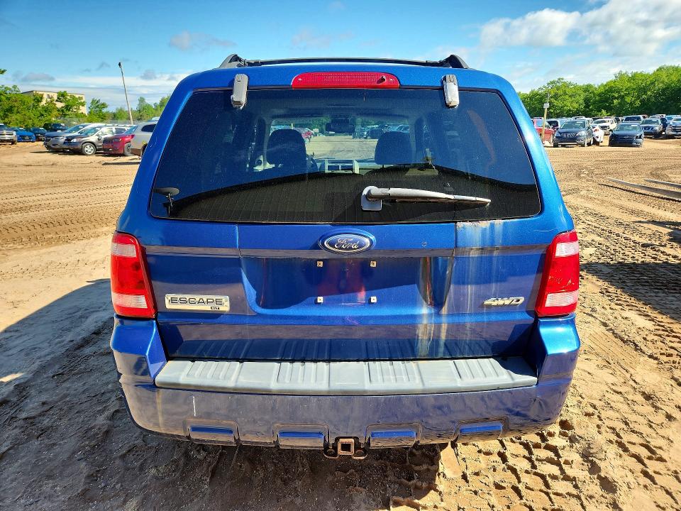 2008 Ford Escape მანქანა იყიდება აუქციონზე, vin: 1FMCU93108KA83113, აუქციონის ნომერი: 58197596
