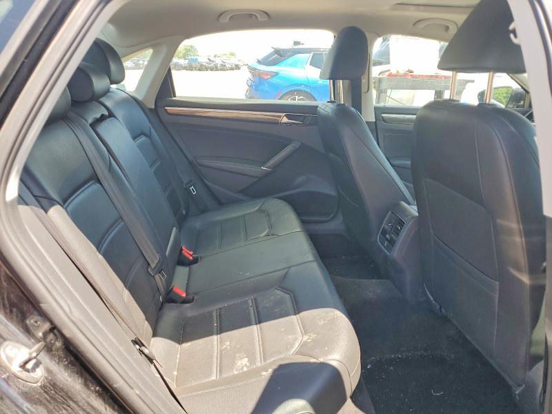 57120466 :رقم المزاد ، 1VWBT7A31HC078375 vin ، 2017 Volkswagen Passat مزاد بيع
