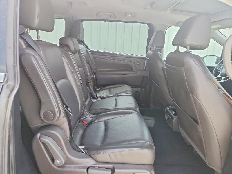 57668856 :رقم المزاد ، 5FNRL6H89JB032167 vin ، 2018 Honda Odyssey مزاد بيع