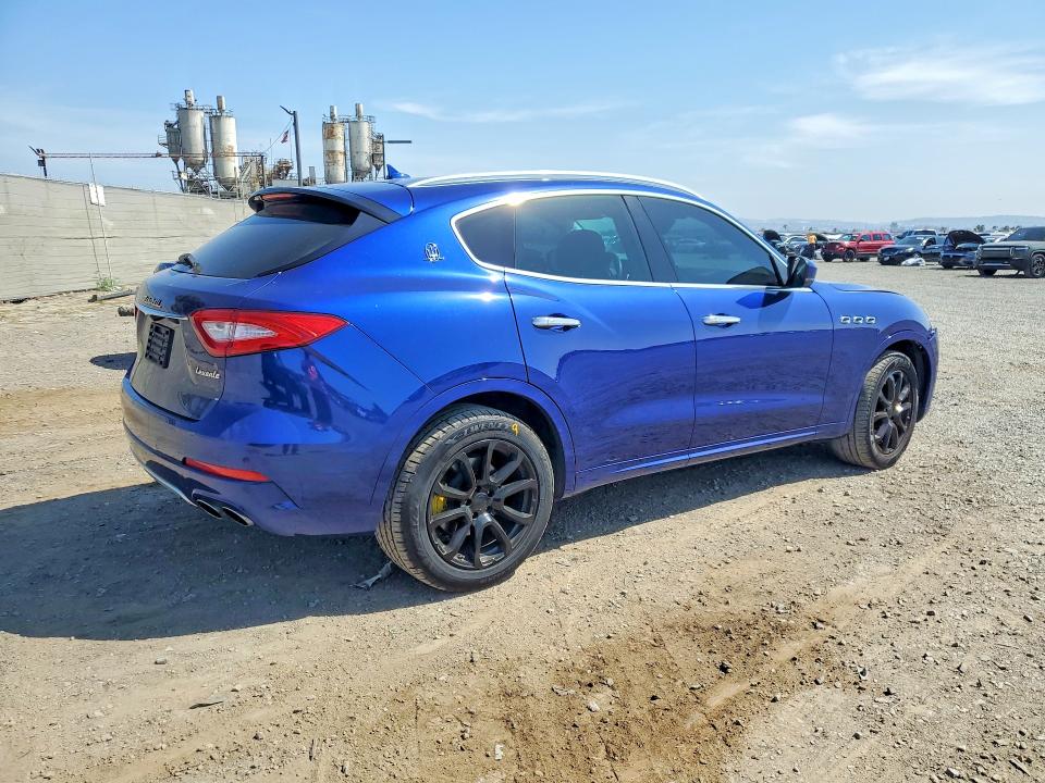 56132746 :رقم المزاد ، ZN661YUL4HX222746 vin ، 2017 Maserati Levante مزاد بيع