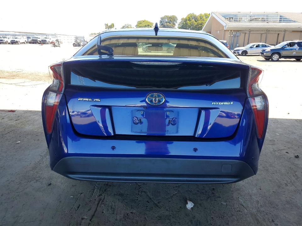 Продажа на аукционе авто 2018 Toyota Prius, vin: JTDKARFU4J3547647, номер лота: 57379726