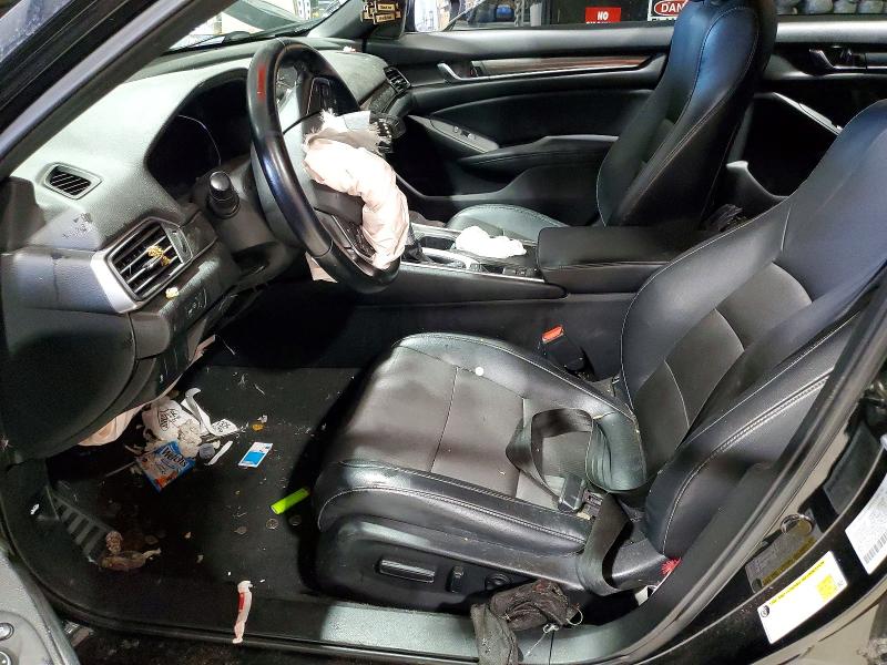 56541686 :رقم المزاد ، 1HGCV1F30JA225280 vin ، 2018 Honda Accord مزاد بيع
