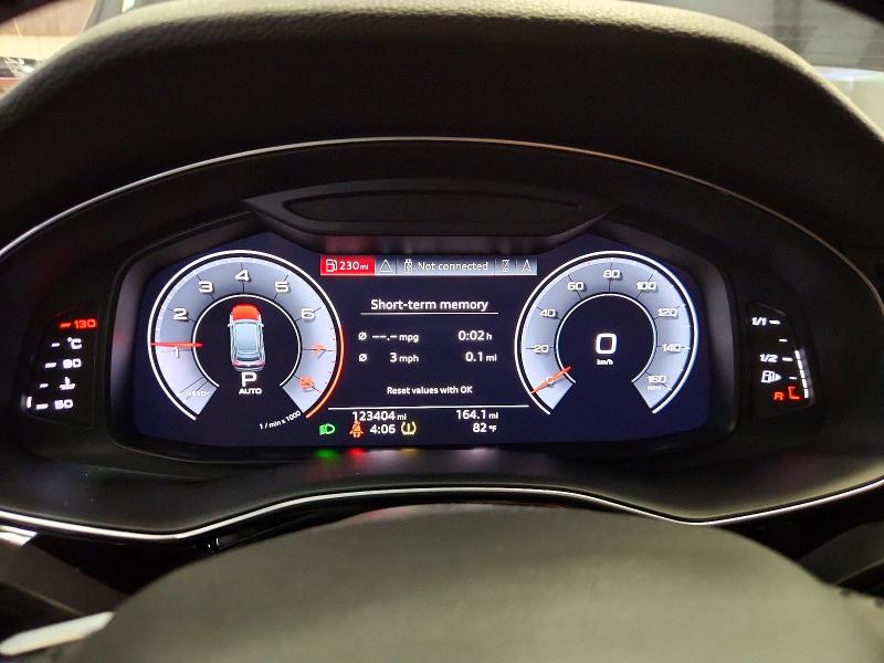 57812786 :رقم المزاد ، WA1DVAF11KD028727 vin ، 2019 Audi Q8 مزاد بيع