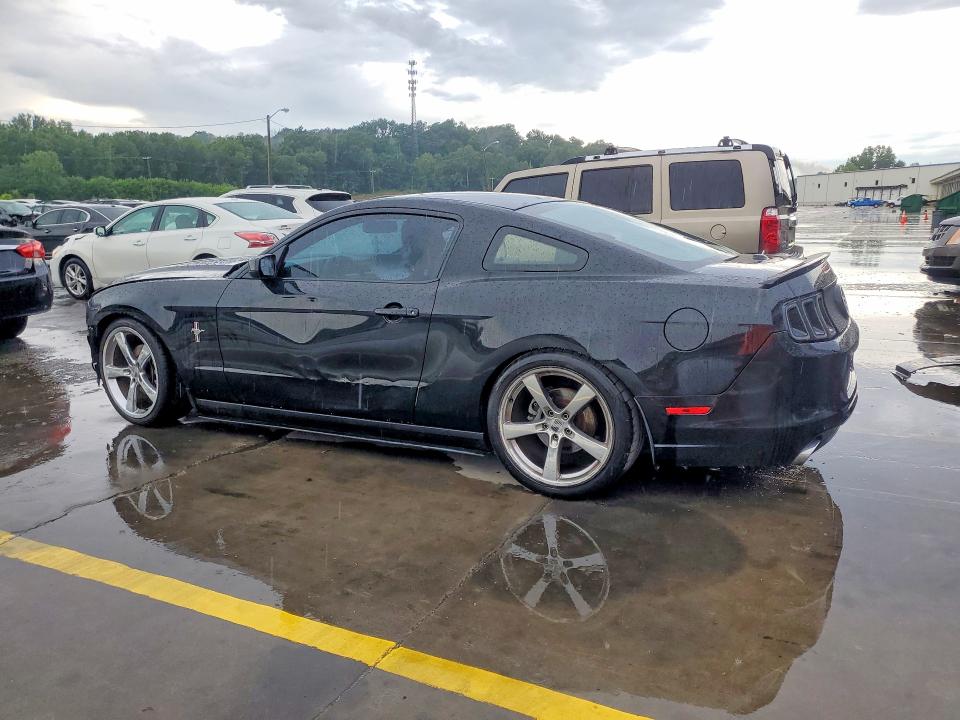 Продажа на аукционе авто 2014 Ford Mustang, vin: 1ZVBP8AM4E5247551, номер лота: 57018406