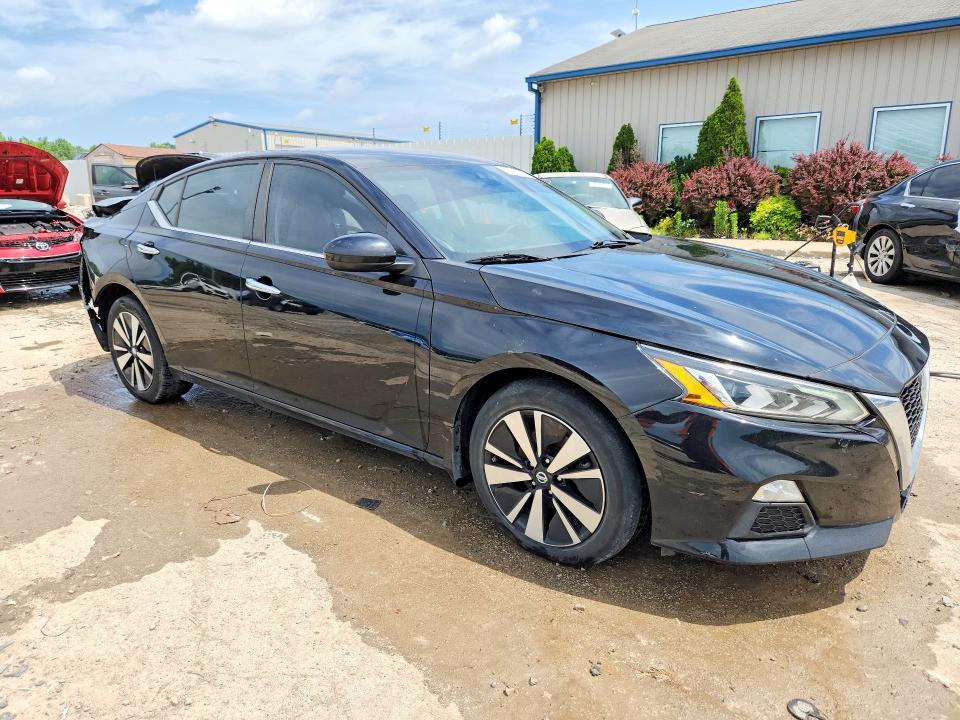 56707296 :رقم المزاد ، 1N4BL4DV1MN302635 vin ، 2021 Nissan Altima مزاد بيع