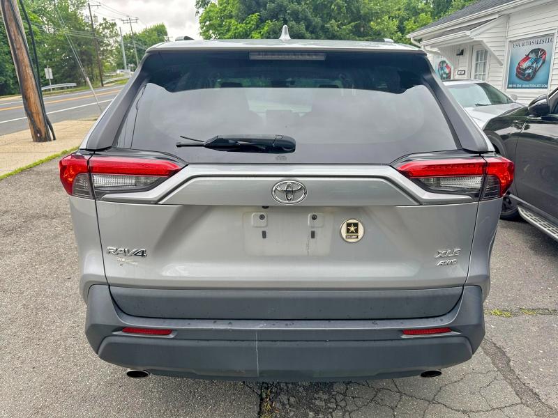 58690046 :رقم المزاد ، 2T3A1RFV5KC056122 vin ، 2019 Toyota Rav4 مزاد بيع