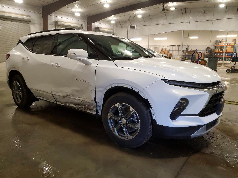 Продажа на аукционе авто 2025 Chevrolet Blazer, vin: 3GNKBJRS3SS105468, номер лота: 56162126
