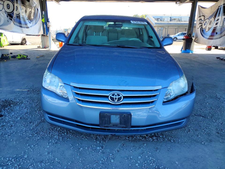 2005 Toyota Avalon მანქანა იყიდება აუქციონზე, vin: 4T1BK36B75U037734, აუქციონის ნომერი: 57041076