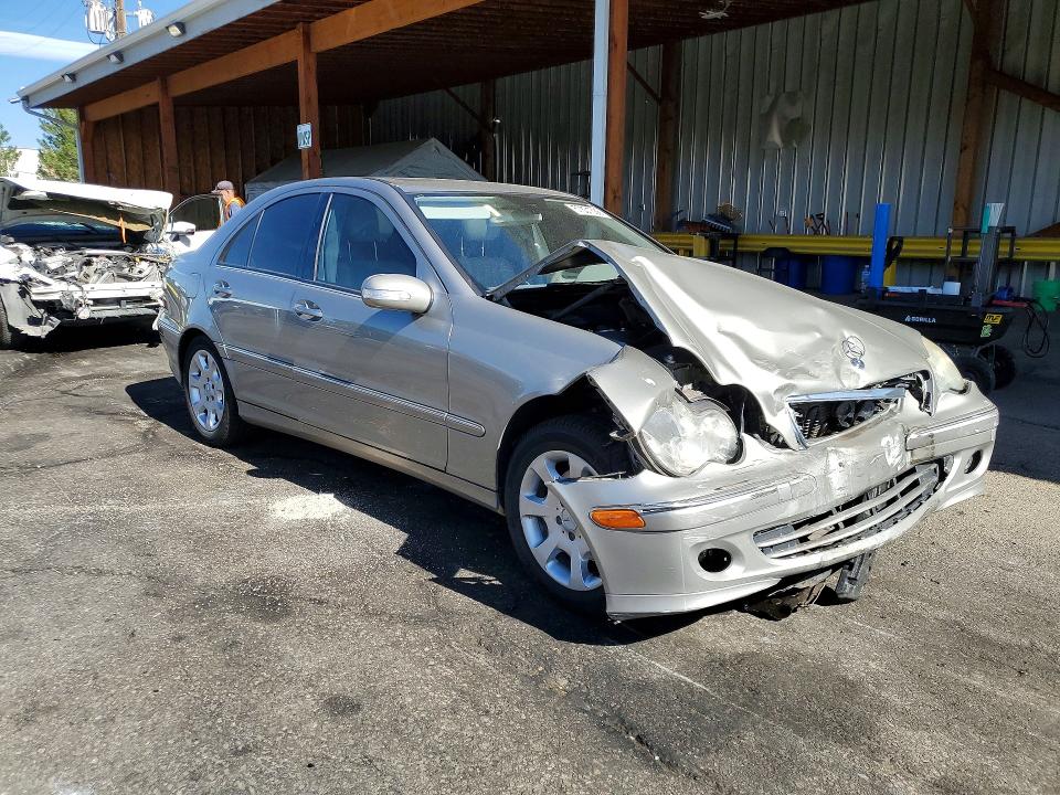 Продажа на аукционе авто 2005 Mercedes-benz C, vin: WDBRF84JX5F583462, номер лота: 57331336