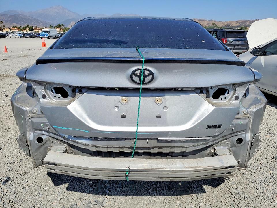 2018 Toyota Camry მანქანა იყიდება აუქციონზე, vin: 4T1B61HK9JU121263, აუქციონის ნომერი: 55540236