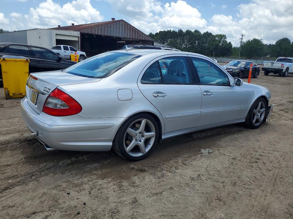 2008 Mercedes-benz E მანქანა იყიდება აუქციონზე, vin: WDBUF56X68B204835, აუქციონის ნომერი: 58129646
