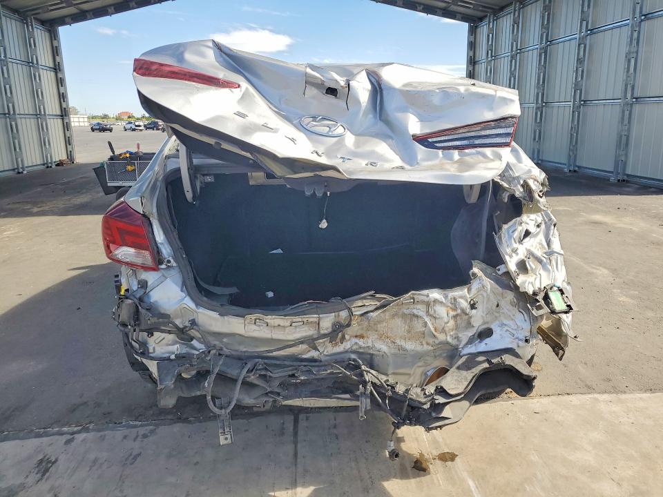 Продажа на аукционе авто 2020 Hyundai Elantra, vin: KMHD84LF4LU942353, номер лота: 59008216