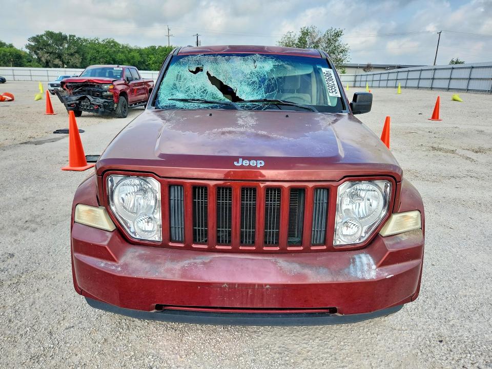2008 Jeep Liberty მანქანა იყიდება აუქციონზე, vin: 1J8GP28K68W144634, აუქციონის ნომერი: 55923686