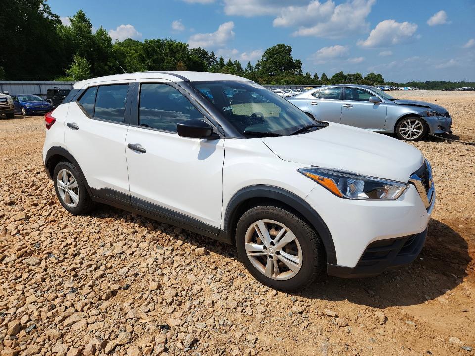 85619695 :رقم المزاد ، 3N1CP5BV0LL515685 vin ، 2020 Nissan Kicks مزاد بيع