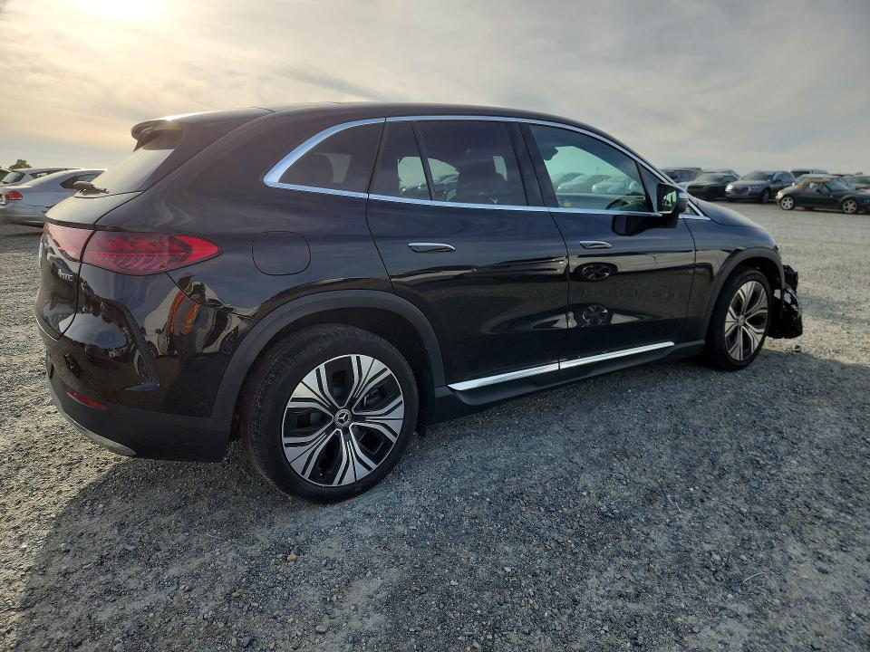 55812636 :رقم المزاد ، 4JGGM1CB0PA039127 vin ، 2023 Mercedes-benz Eqe Suv مزاد بيع