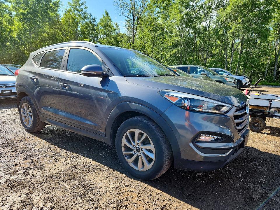 2016 Hyundai Tucson მანქანა იყიდება აუქციონზე, vin: KM8J33A44GU169001, აუქციონის ნომერი: 57344716