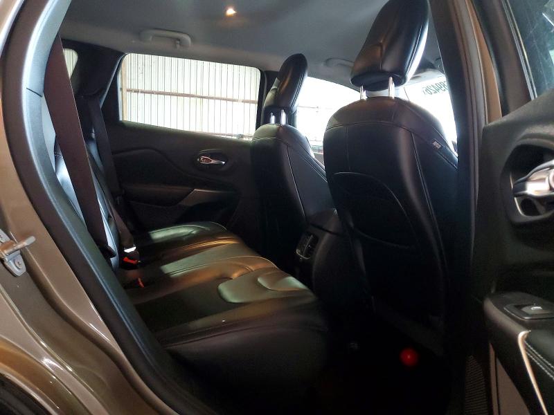 57689426 :رقم المزاد ، 1C4PJLLB8LD577611 vin ، 2020 Jeep Cherokee مزاد بيع