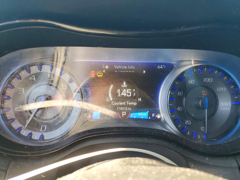 2015 Chrysler 300 მანქანა იყიდება აუქციონზე, vin: 2C3CCABG2FH921570, აუქციონის ნომერი: 58448586