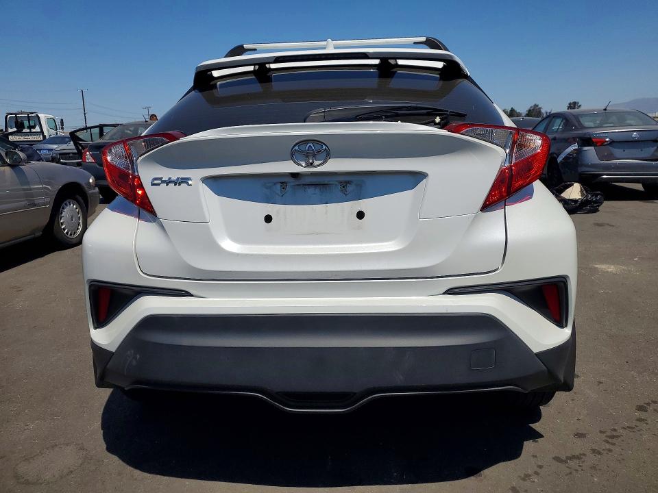 Продажа на аукционе авто 2022 Toyota C-hr, vin: NMTKHMBX1NR144596, номер лота: 58295436