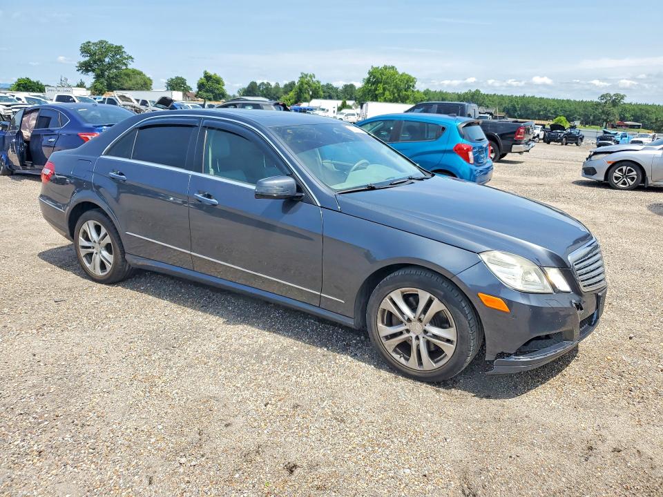 2010 Mercedes-benz E მანქანა იყიდება აუქციონზე, vin: WDDHF5GB8AA052287, აუქციონის ნომერი: 55451576