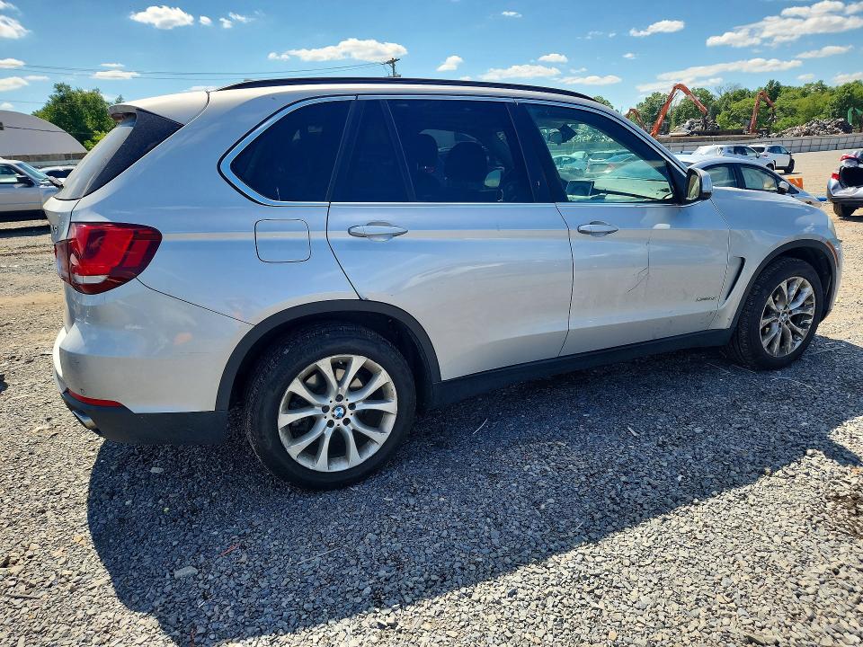 58082346 :رقم المزاد ، 5UXKR0C51G0P33348 vin ، 2016 Bmw X5 مزاد بيع