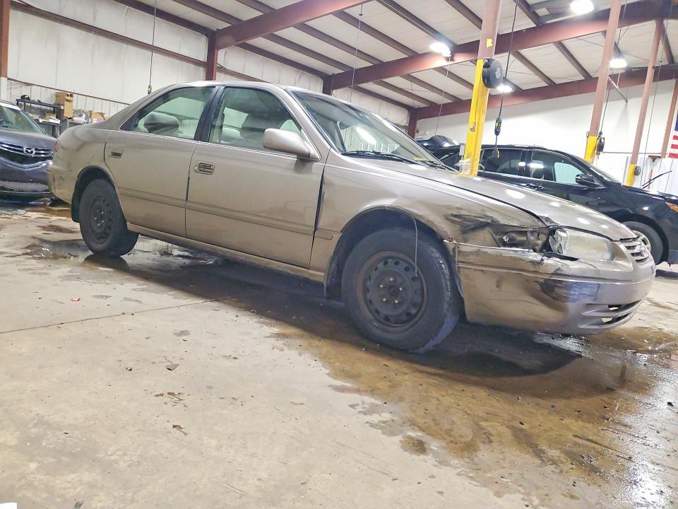 56448976 :رقم المزاد ، 4T1BG22K1XU415373 vin ، 1999 Toyota Camry مزاد بيع