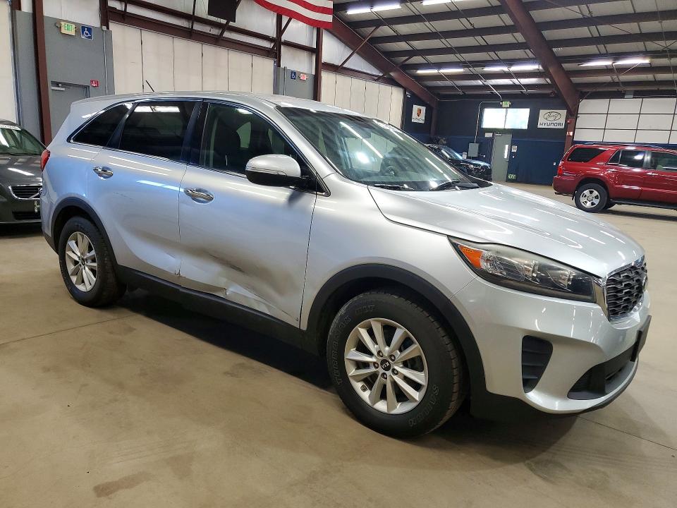 2019 Kia Sorento მანქანა იყიდება აუქციონზე, vin: 5XYPG4A55KG483400, აუქციონის ნომერი: 57664246
