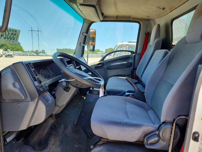 55324556 :رقم المزاد ، 54DC4W1C0HS800905 vin ، 2017 Isuzu Npr Hd مزاد بيع