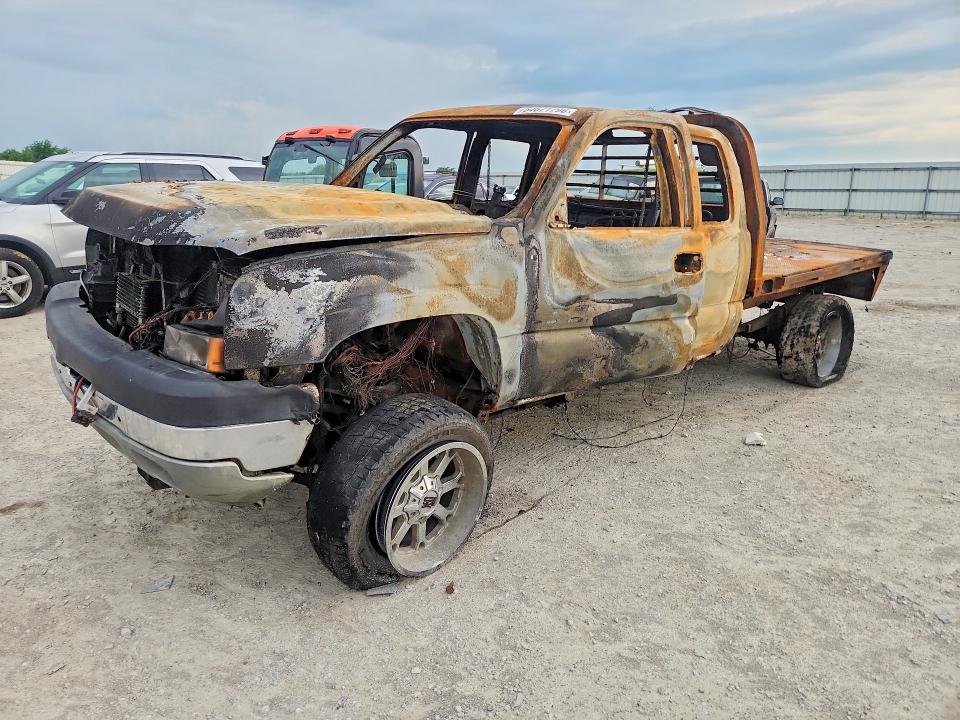 Продаж на аукціоні авто 2005 Chevrolet Silverado, vin: 1GCHK29215E256607, номер лоту: 54671796