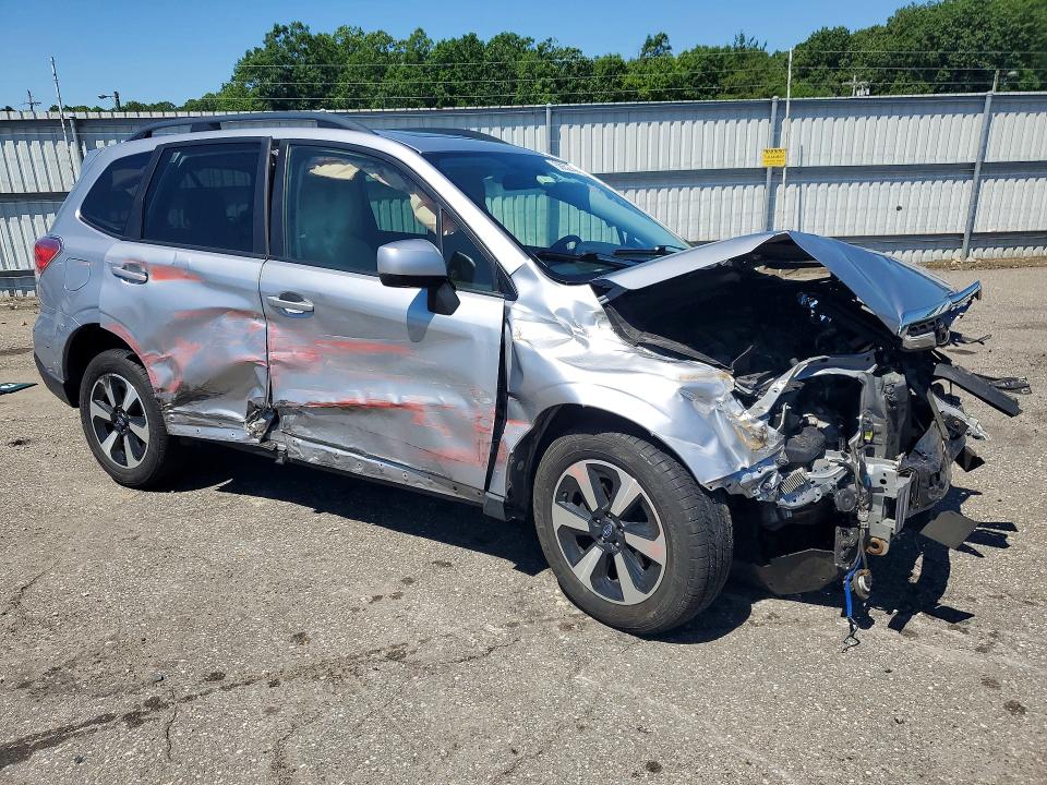 2018 Subaru Forester მანქანა იყიდება აუქციონზე, vin: JF2SJAEC2JH532630, აუქციონის ნომერი: 58652746