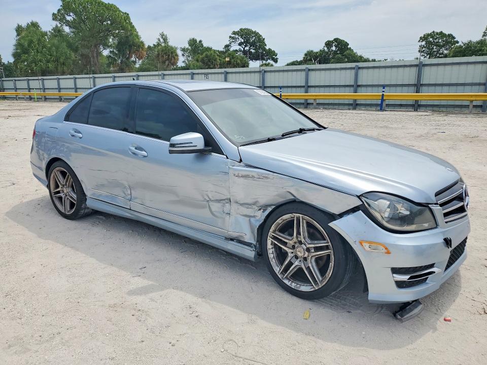 57894356 :رقم المزاد ، WDDGF4HBXEA957897 vin ، 2014 Mercedes-benz C مزاد بيع