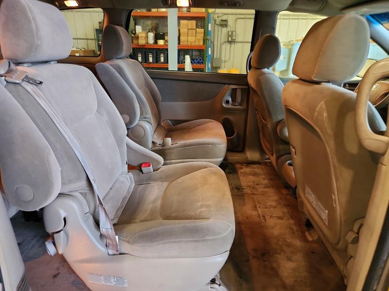 57675076 :رقم المزاد ، 5TDZA23C45S320674 vin ، 2005 Toyota Sienna مزاد بيع