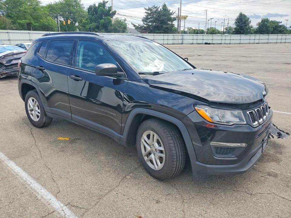 Продаж на аукціоні авто 2018 Jeep Compass, vin: 3C4NJCAB4JT105438, номер лоту: 58179066