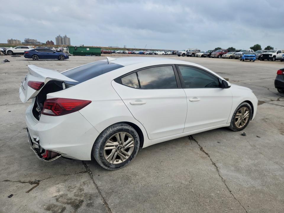 58069266 :رقم المزاد ، 5NPD84LF1KH419496 vin ، 2019 Hyundai Elantra مزاد بيع