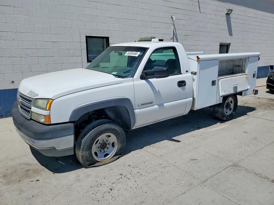 Продаж на аукціоні авто 2005 Chevrolet Silverado, vin: 1GCHC24U85E252334, номер лоту: 56365466