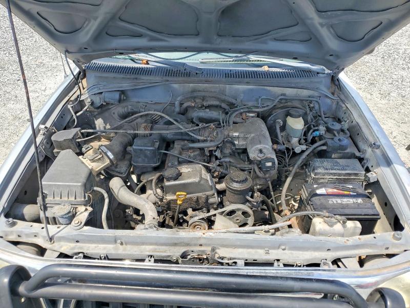 2001 Toyota Tacoma მანქანა იყიდება აუქციონზე, vin: 5TEWM72N01Z815851, აუქციონის ნომერი: 58597326