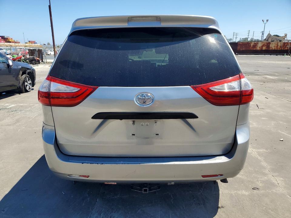 Продаж на аукціоні авто 2015 Toyota Sienna, vin: 5TDZK3DC7FS636007, номер лоту: 58274226