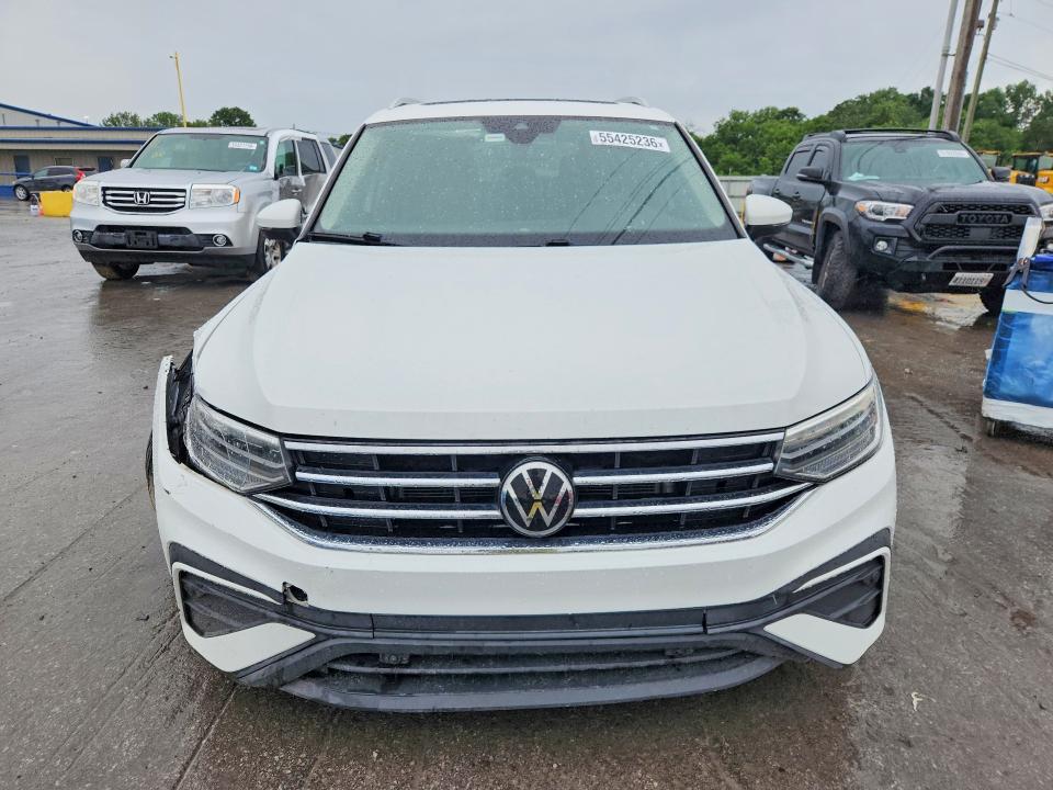 Продажа на аукционе авто 2022 Volkswagen Tiguan, vin: 3VV3B7AX1NM045076, номер лота: 55425236