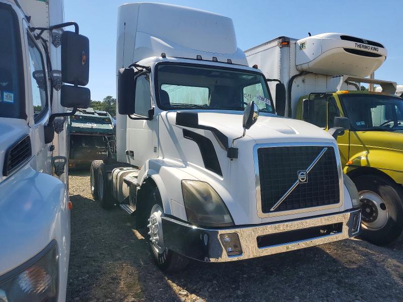 Aukcja sprzedaży 2016 Volvo Vnl, vin: 4V4NC9EG6GN959895, numer aukcji: 56373636