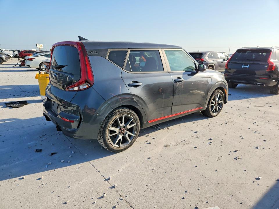 2021 Kia Soul მანქანა იყიდება აუქციონზე, vin: KNDJ63AU6M7792299, აუქციონის ნომერი: 58780516