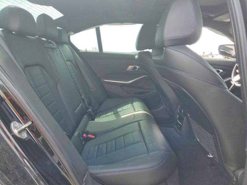 56342546 :رقم المزاد ، 3MW5R1J09M8C21220 vin ، 2021 Bmw 330i مزاد بيع