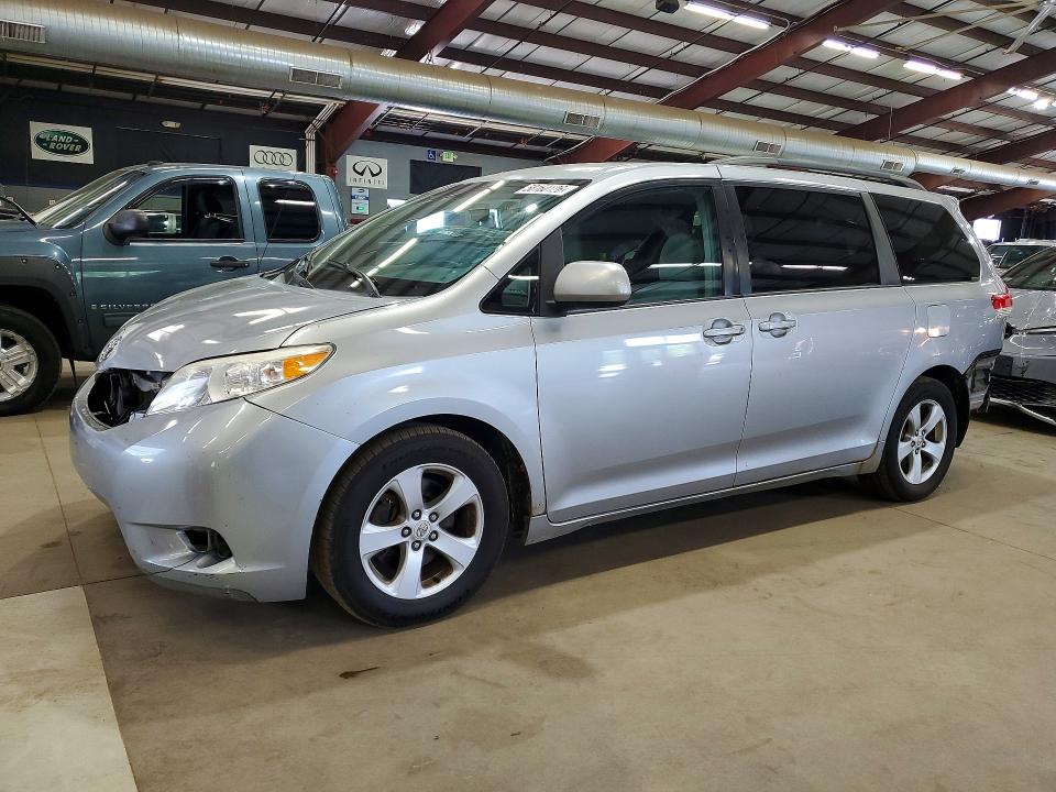 Продажа на аукционе авто 2012 Toyota Sienna, vin: 5TDKK3DC0CS240935, номер лота: 58160126
