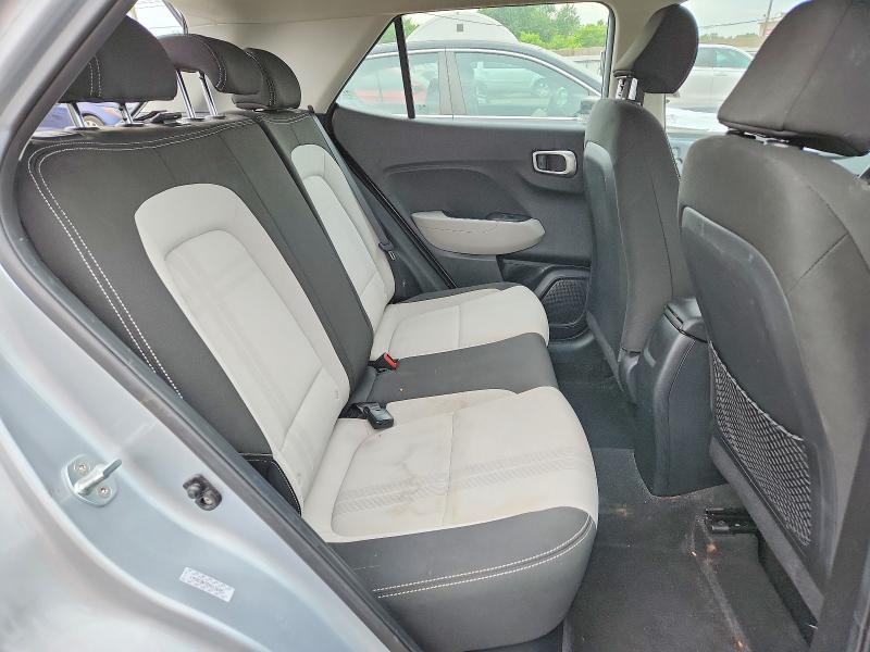 57446076 :رقم المزاد ، KMHRC8A35NU136481 vin ، 2022 Hyundai Venue مزاد بيع