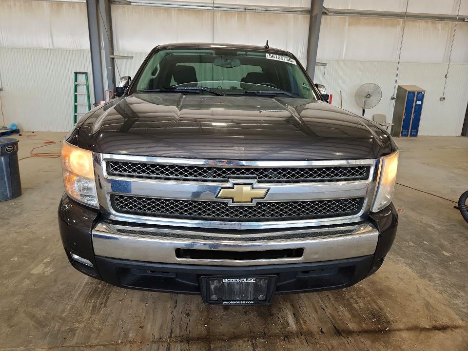 56155736 :رقم المزاد ، 1GCRCSE03BZ298092 vin ، 2011 Chevrolet Silverado مزاد بيع