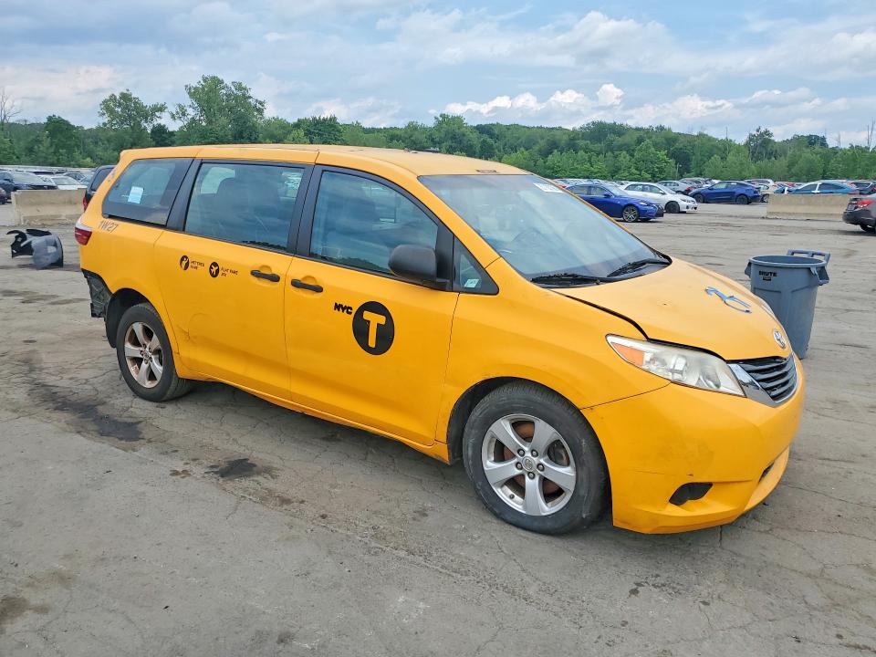 2017 Toyota Sienna მანქანა იყიდება აუქციონზე, vin: 5TDZZ3DC2HS858730, აუქციონის ნომერი: 57135706