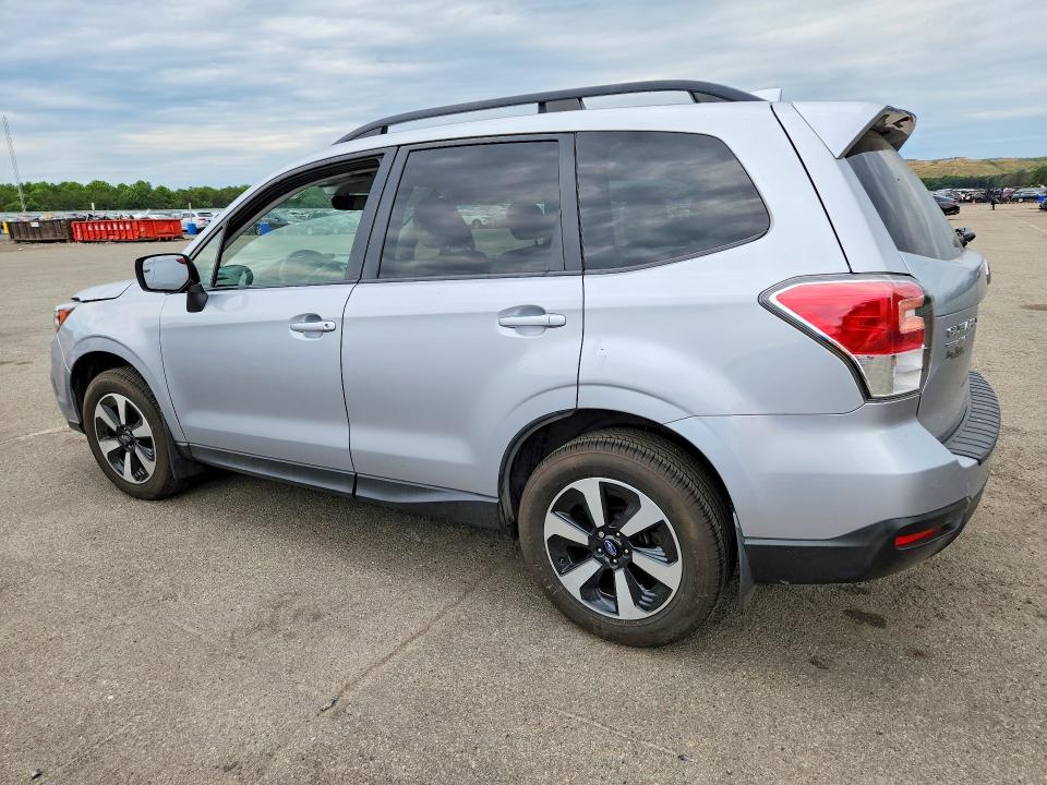 2018 Subaru Forester მანქანა იყიდება აუქციონზე, vin: JF2SJAGC3JH617702, აუქციონის ნომერი: 58093646