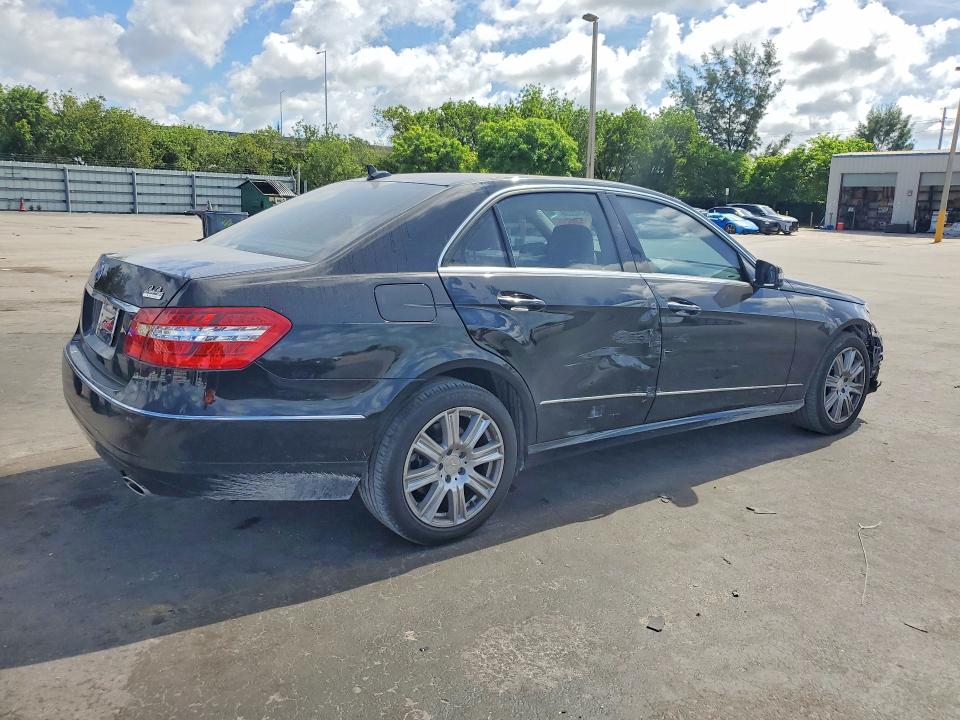 2013 Mercedes-benz E მანქანა იყიდება აუქციონზე, vin: WDDHF5KB3DA693195, აუქციონის ნომერი: 55742236