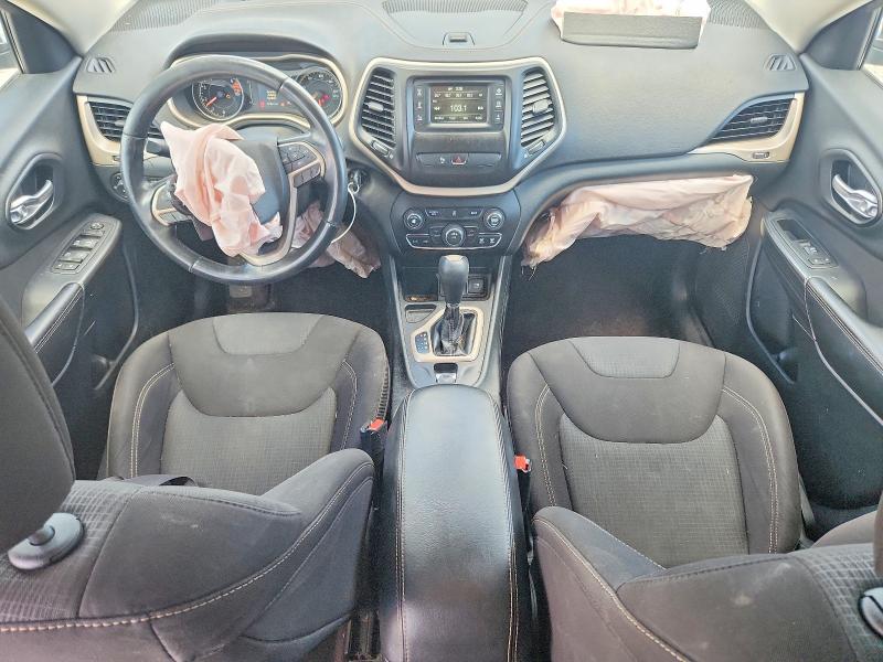 58049896 :رقم المزاد ، 1C4PJLCB0GW237928 vin ، 2016 Jeep Cherokee مزاد بيع