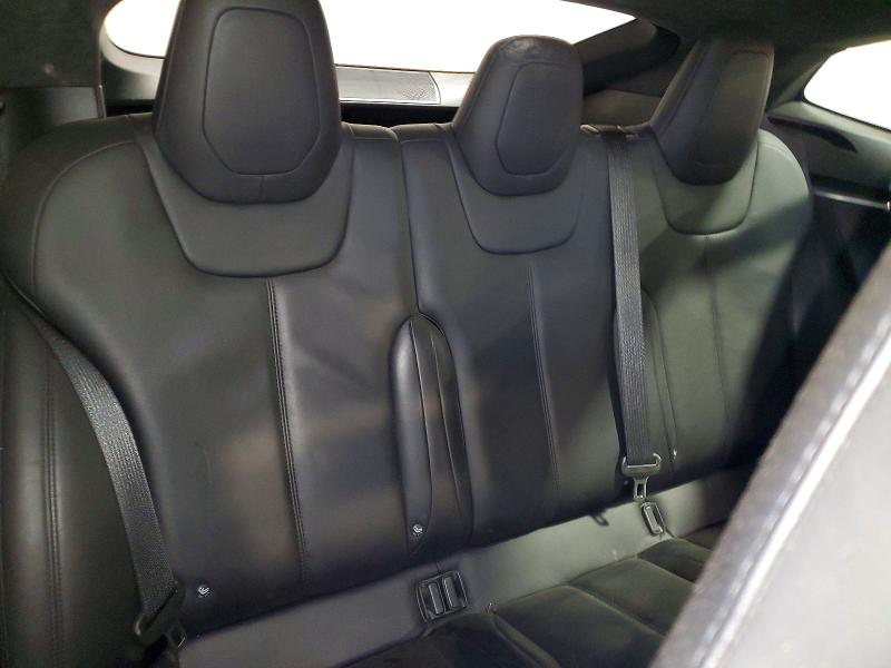 2015 Tesla Model S მანქანა იყიდება აუქციონზე, vin: 5YJSA1H26FFP74829, აუქციონის ნომერი: 56616566
